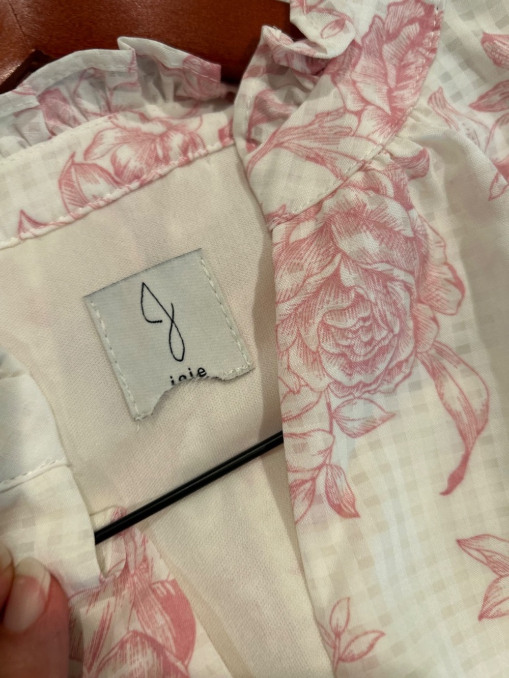 Joie Light Cream Blush Floral Button-Front Blouse - Picture 8 of 9